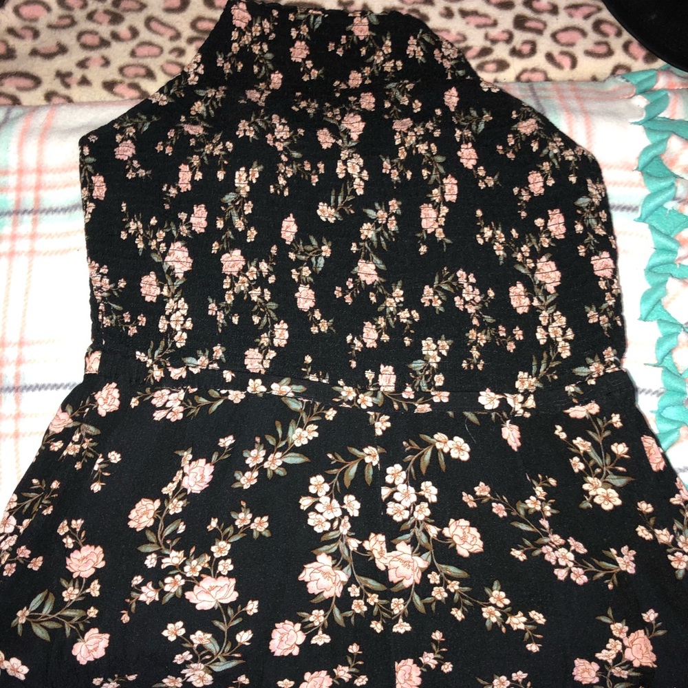 Floral print romper.